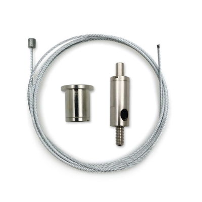 Conectar el absorbente de sonido con el kit de alambre ajustable para el sistema de techo de panel
