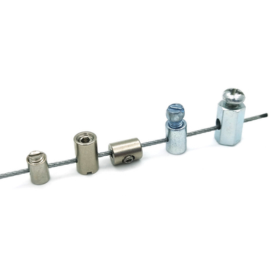 Simplifique la instalación de iluminación con el kit de suspensión de alambre de W-mate para techos suspendidos