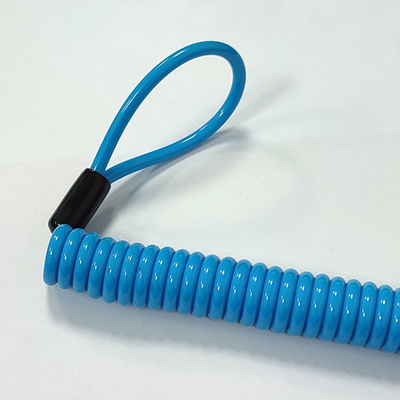 El espiral elástico del cordón arrolló la herramienta Lanyard With Plastic Sleeves del cable de alambre